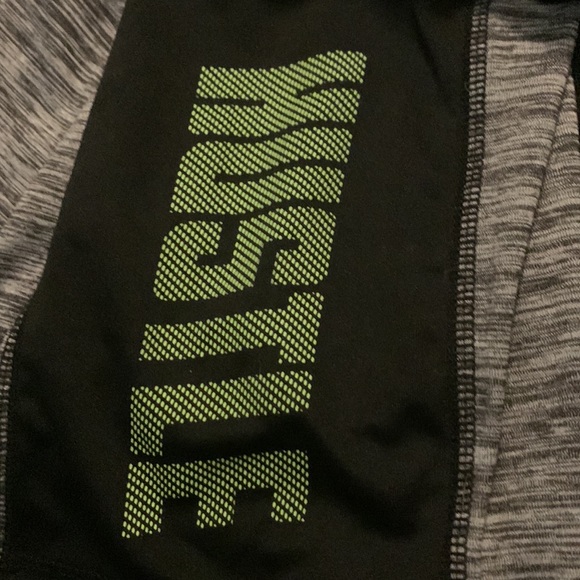 Little Boy’s Xersion Quick-Dri Shirt Sz XS 6/7 - Picture 6 of 6